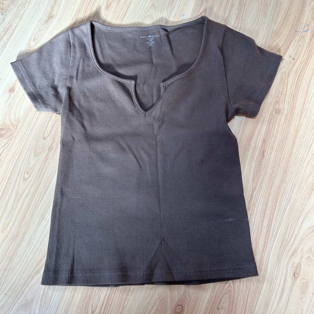 Brandy Melville scoop neck shirt